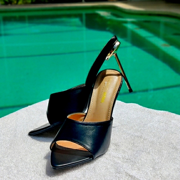 Fashion Nova pointy open toe Stilletto - Picture 3 of 14